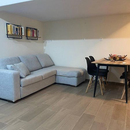 Gecko Guesthouse Agios Nikolaos  ภายนอก รูปภาพ