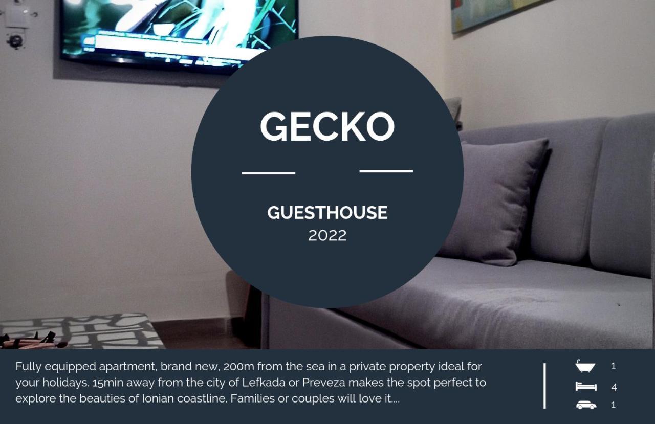 Gecko Guesthouse Agios Nikolaos  ภายนอก รูปภาพ